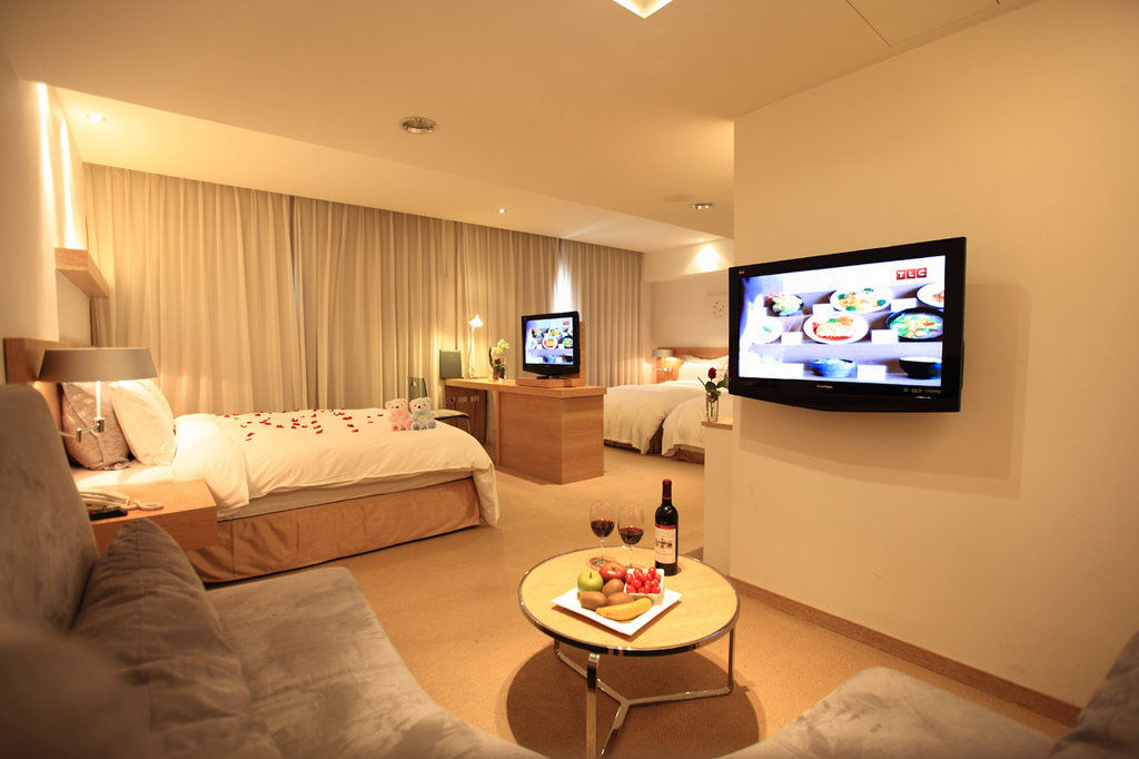 Beacon Hotel Taichung Exterior foto